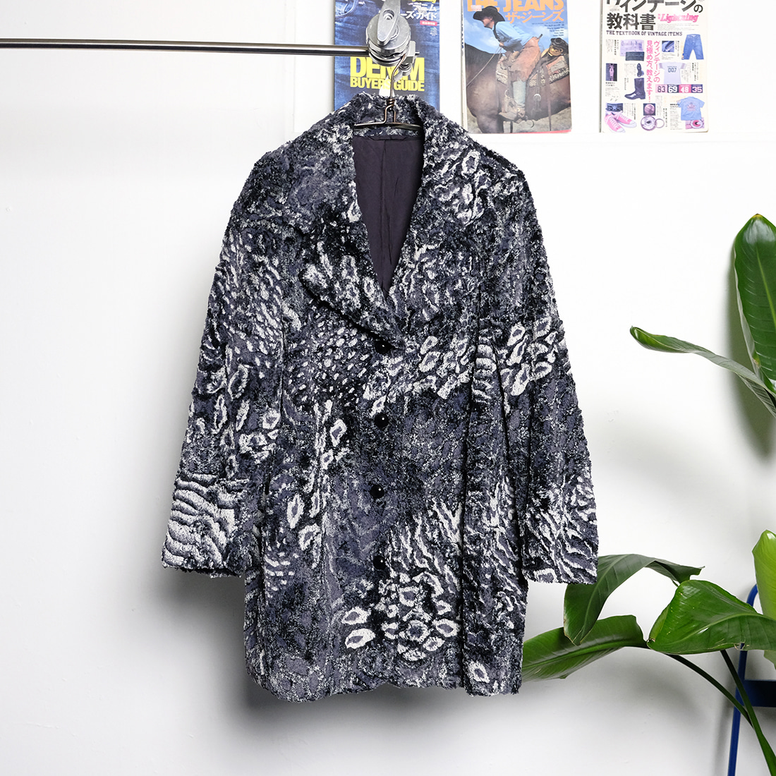 유나이티드 애로우즈 / Made in japan  United arrows zeebra pattern fur coat